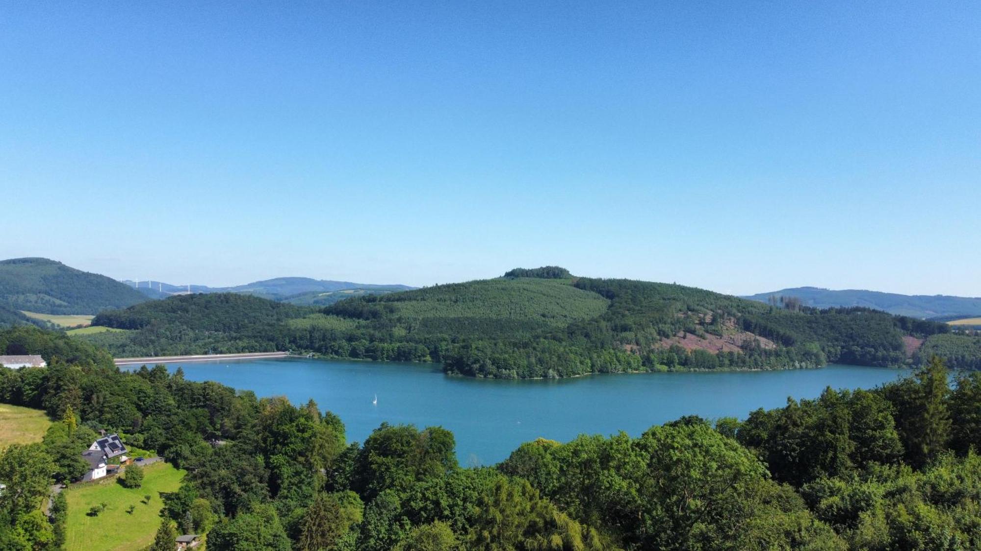 Ferienhaus Berghausen Am Hennesee Meschede Buitenkant foto